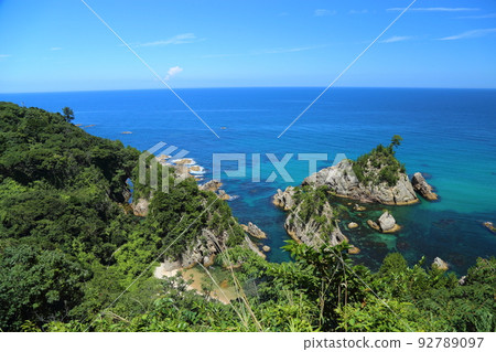 Uradome Coast: Superb view from Kamogaiso Observatory / 100 Views of Japan [Iwami Town, Tottori Prefecture] 92789097