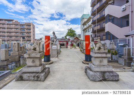 Enoki Shrine Komainu [Kitanabe, Higashisumiyoshi Ward, Osaka City] 92789818