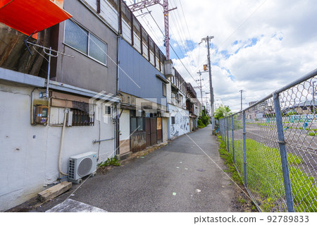 Abeno, Osaka City Showa Elegance Bishoen / Underpass Housing Abeno, Osaka City Showa Elegance Bishoen / Underpass Housing 92789833