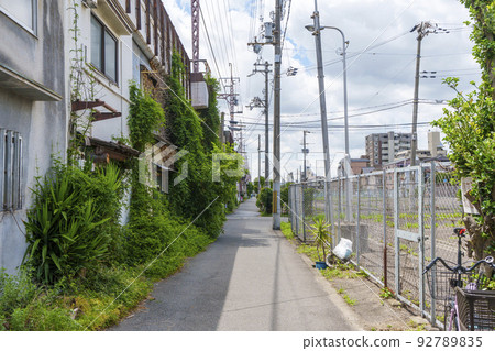 Abeno, Osaka City Showa Elegance Bishoen / Underpass Housing Abeno, Osaka City Showa Elegance Bishoen / Underpass Housing 92789835