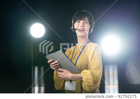 女製作人員廣播電視 92792275