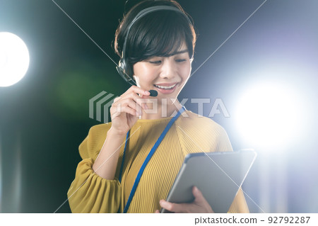 Female Production Staff Broadcast Video Television 92792287