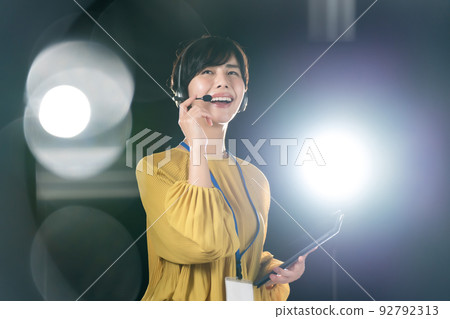 女製作人員廣播電視 92792313