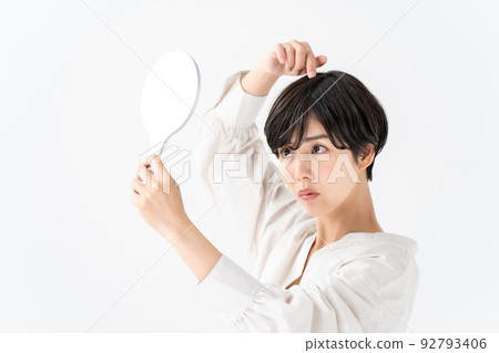 女頭髮 92793406