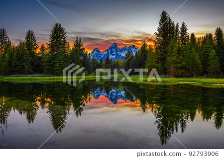 Sunset over Schwabacher Landing in Grand Teton National Park, Wyoming 92793906