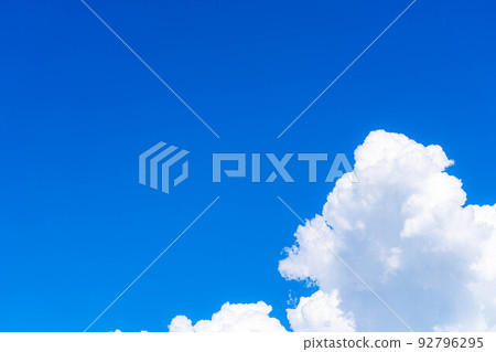 [夏季材料]夏日天空圖像[長野縣] 92796295