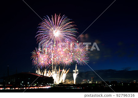 2022 Oiden Festival Fireworks Display 92796316