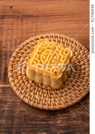 Mid-Autumn Festival Moon cake Geppei 92796846