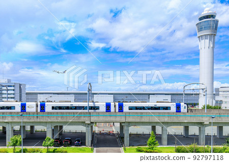 名鐵2000系列特快Mu-Sky抵達常滑市中部國際機場站 92797118