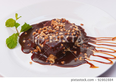 Brownie with ice cream Brownie with ice cream 92802884