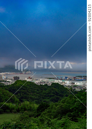 The cityscape and sky of Shimizu seen from Nihondaira 92804215