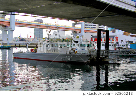 CL06 日本海上保安廳真櫻在神戶市中央區鳩葉町 Harbourland 停泊 92805218