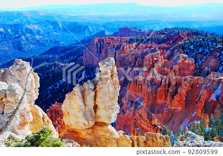 View from Rainbow Point in Bryce Canyon National Park in early spring, Utah, USA 92809599