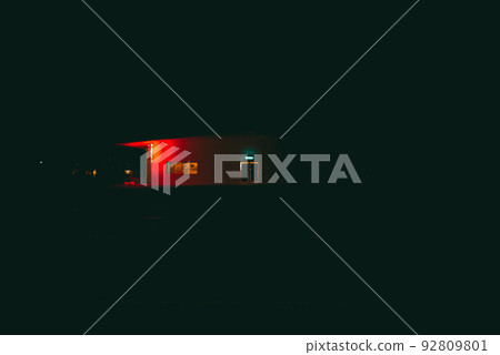 美國邊境，瑪法，一家有著神秘紅色霓虹燈的汽車旅館 92809801