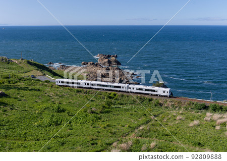 Tohoku Emotion running along the Hachinohe Coastline (Hachinohe City, Aomori Prefecture) 92809888
