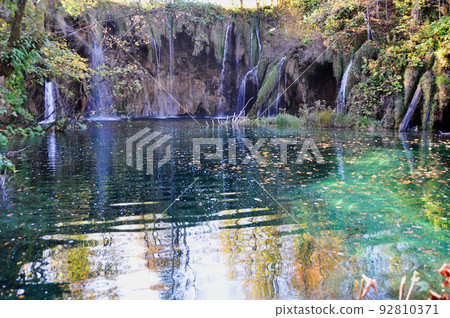 Croatia, World Natural Heritage, Plitvice Lakes National Park with autumn leaves lakes and waterfalls 92810371