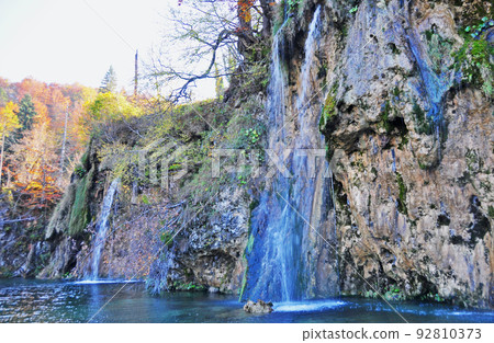 Croatia, World Natural Heritage, Plitvice Lakes National Park with autumn leaves lakes and waterfalls 92810373