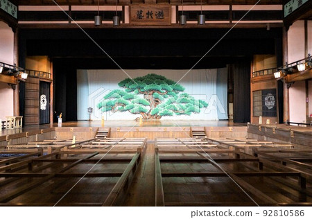 Uchiko-za, the stage seen from the first-floor square seats (front) 92810586