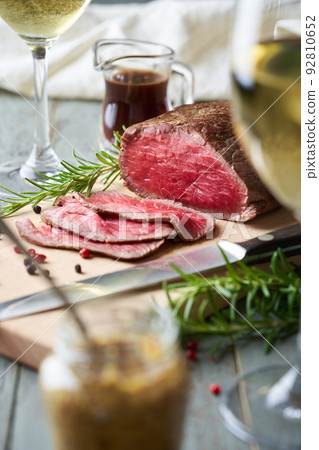 烤牛肉 烤牛肉 92810652