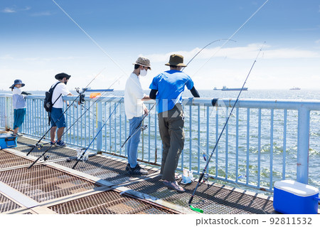 Family enjoying fishing 92811532