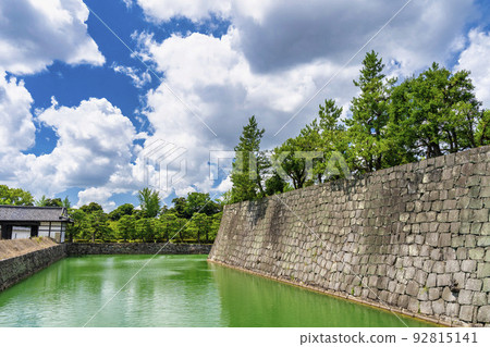 京都市中京區夏季二條城護城河 京都市中京區夏季二條城護城河 92815141