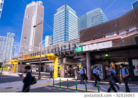 東京商業區的“東京”風景，濱松町站前 92816063