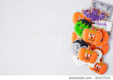 Halloween funny Cookies set on white background. Trick or Threat, Happy Halloween, Hello October, fall autumn, Festive, party and holiday concept 92817010