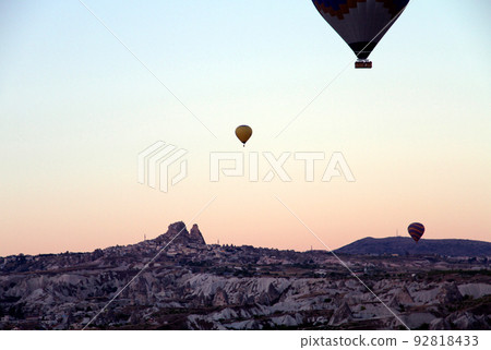 Balloon flight at dawn in Cappadocia, Turkey 92818433