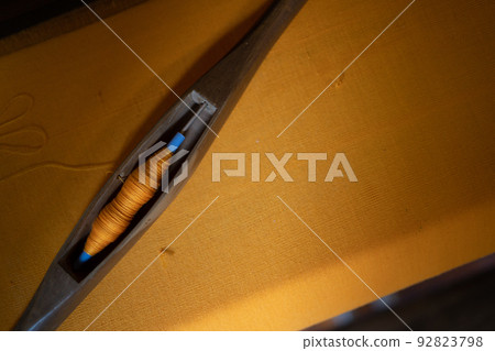 loom, thread, tool 92823798