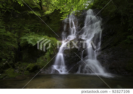 Ssangyong Falls (Santo-cho, Asago City, Hyogo Prefecture) Ssangyong Falls (Santo-cho, Asago City, Hyogo Prefecture) 92827106