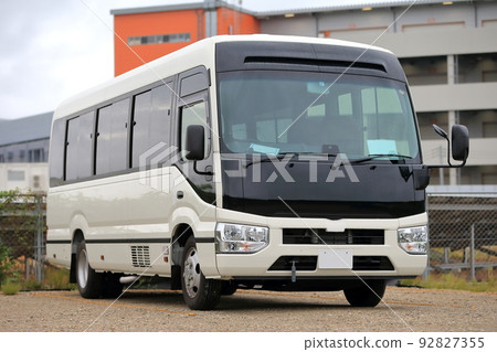 Microbus image 92827355