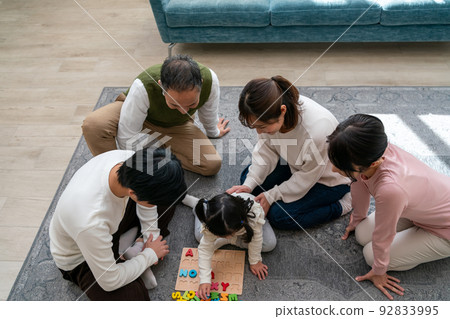 圍繞孫子 92833995