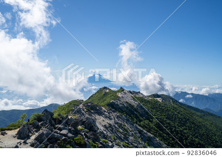 鳳凰山からの富士山 鳳凰山からの富士山 92836046