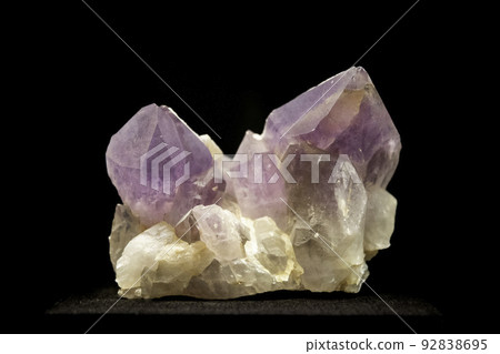 【福井縣福井縣立恐龍博物館】紫水晶原石 92838695