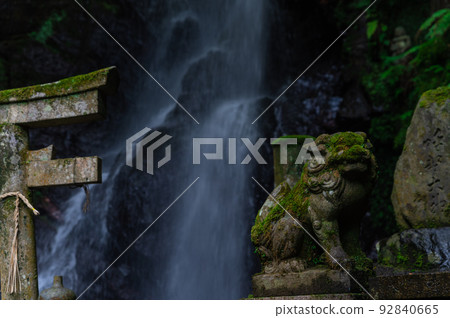 Sorachi Falls in summer Sorachi Falls in summer 92840665