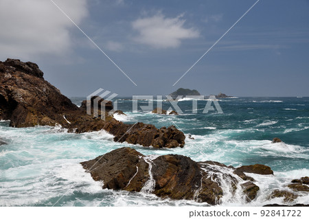 Tatagase Coast (Mimiana Island) [Kihoku Town, Kitamuro District, Mie Prefecture] 92841722
