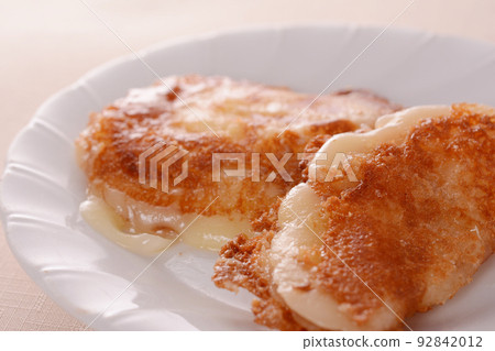 烤卡喬卡瓦洛奶酪牛排 烤卡喬卡瓦洛奶酪牛排 92842012