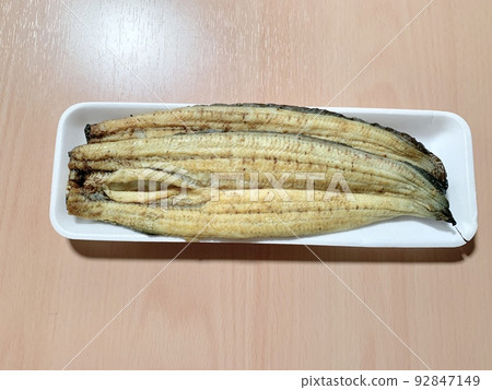 Domestic eel grilled with sauce and sauce photo material Domestic eel grilled with sauce and sauce photo material 92847149