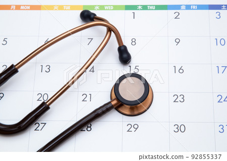 Stethoscope and calendar 92855337