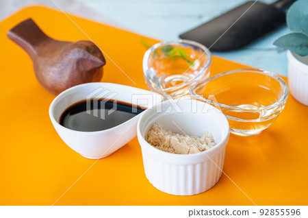 日本料理調味料 92855596