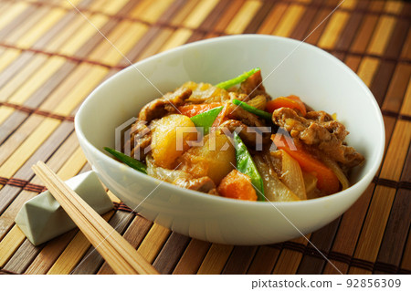 Meat and potatoes 92856309