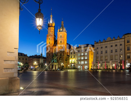 Krakow. St. Mary's Church and market square at dawn. Krakow. St. Mary's Church and market square at dawn. 92856831