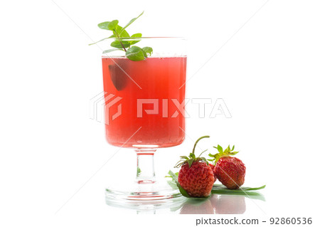 Cold summer strawberry kvass with mint in a glass Cold summer strawberry kvass with mint in a glass 92860536
