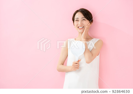女性護膚粉紅色包 92864630