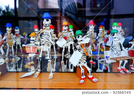 Souvenirs of cute skeletons Souvenirs of cute skeletons 92866549