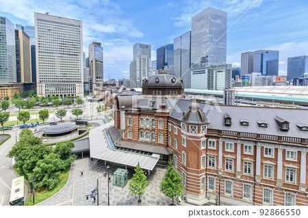 Tokyo, Tokyo Station Marunouchi station building and skyscrapers 92866550