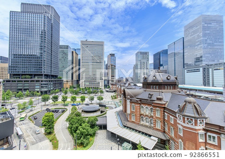 Tokyo, Tokyo Station Marunouchi station building and skyscrapers 92866551