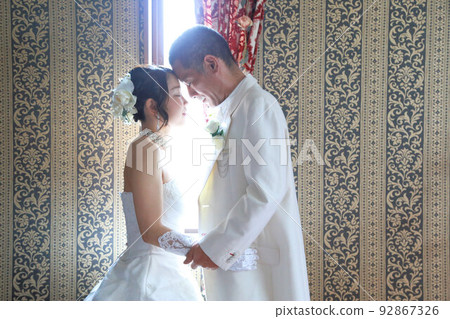 年齡差夫婦的照片婚禮☆古色古香的室內拍攝 年齡差夫婦的照片婚禮☆古色古香的室內拍攝 92867326