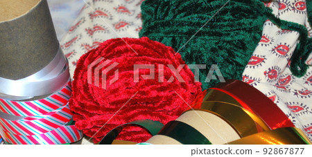 Gift wrapping items for the christmas holiday season. Gift wrapping items for the christmas holiday season. 92867877
