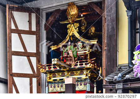 Spring Takayama Festival (rainy weather in 2015) Sambaso 92870297